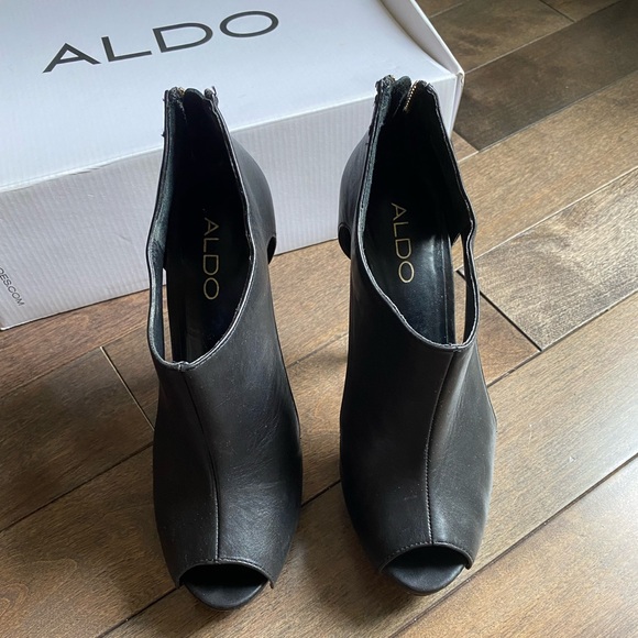 ALDO Gladiola Platform Heels. Size 7.5 (EU 38). Black. - Picture 5 of 13